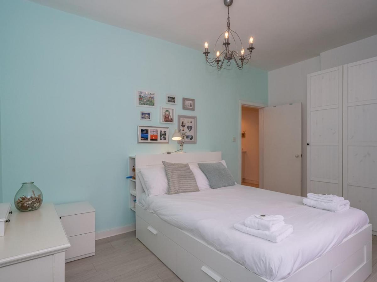 Pass The Keys Central Spacious Flat At Royal Mile Единбург Екстериор снимка