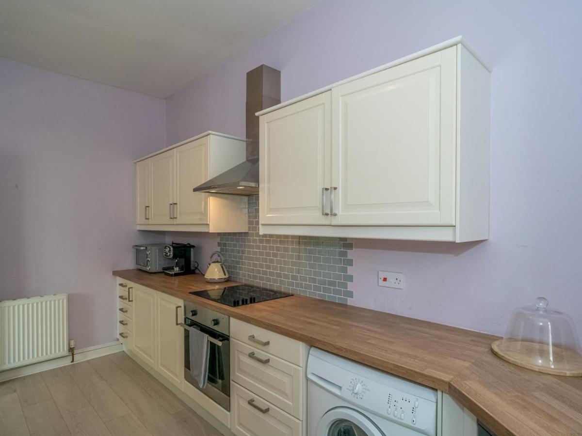 Pass The Keys Central Spacious Flat At Royal Mile Единбург Екстериор снимка